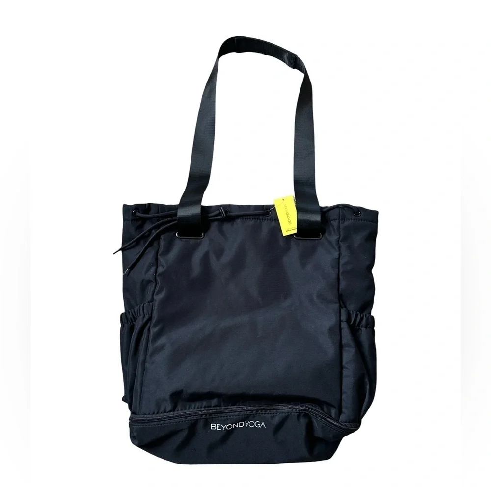 Beyond Yoga NWT Convertible Backpack Black